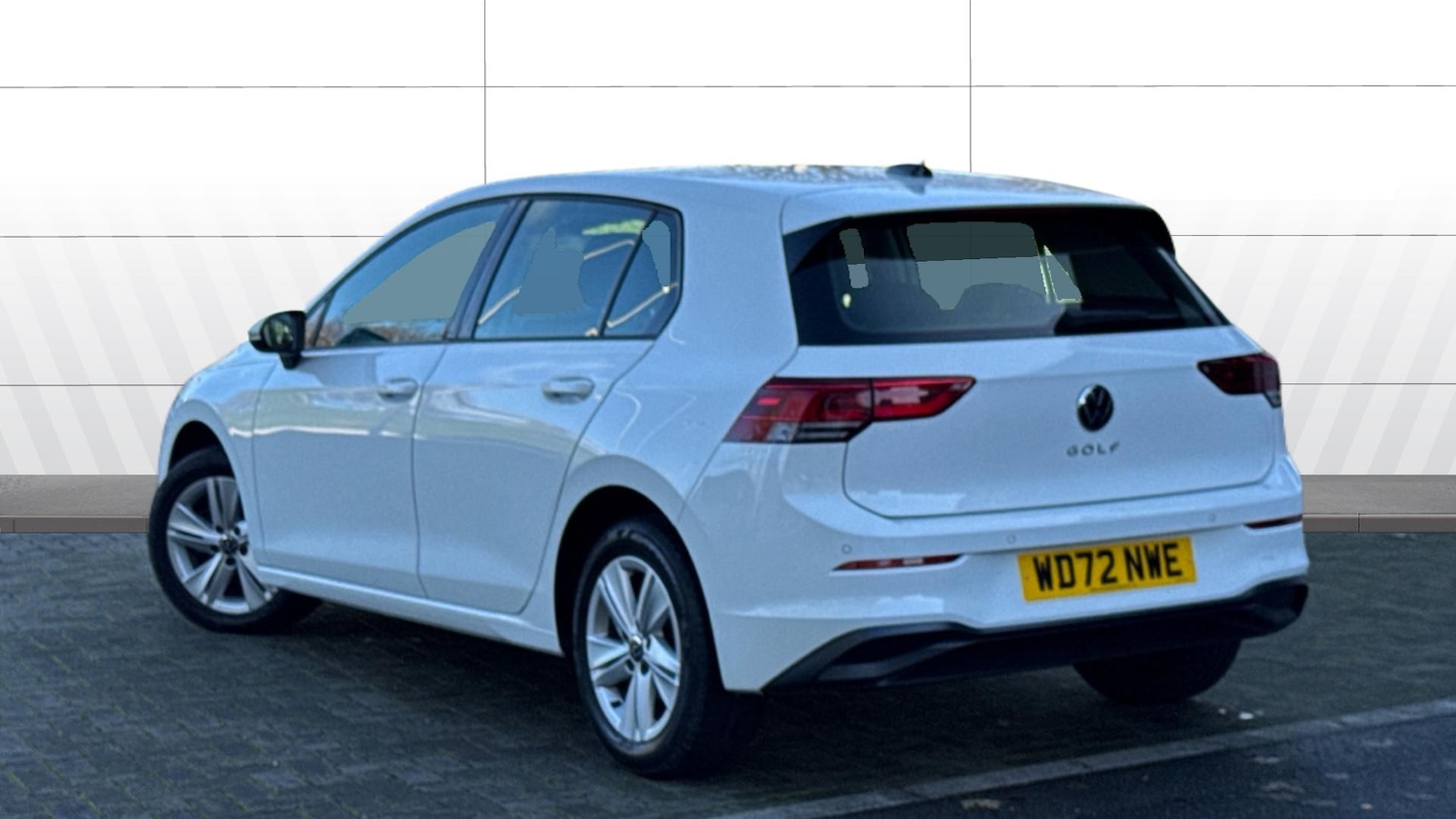 Used Volkswagen Golf 2023 for sale - 76971110: Photo 2