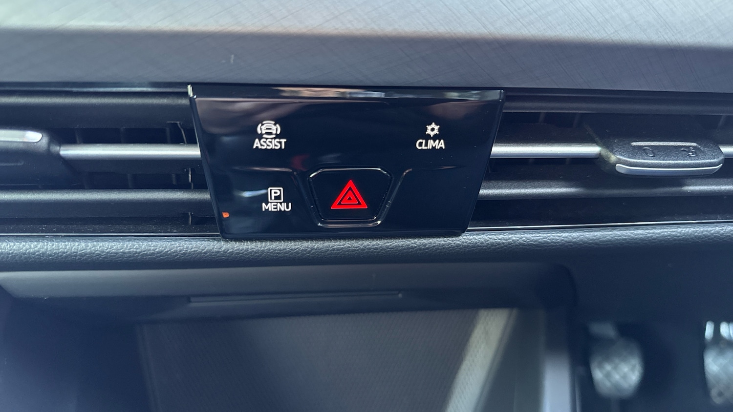 Used Volkswagen Golf 2023 for sale - 76971110: Photo 24