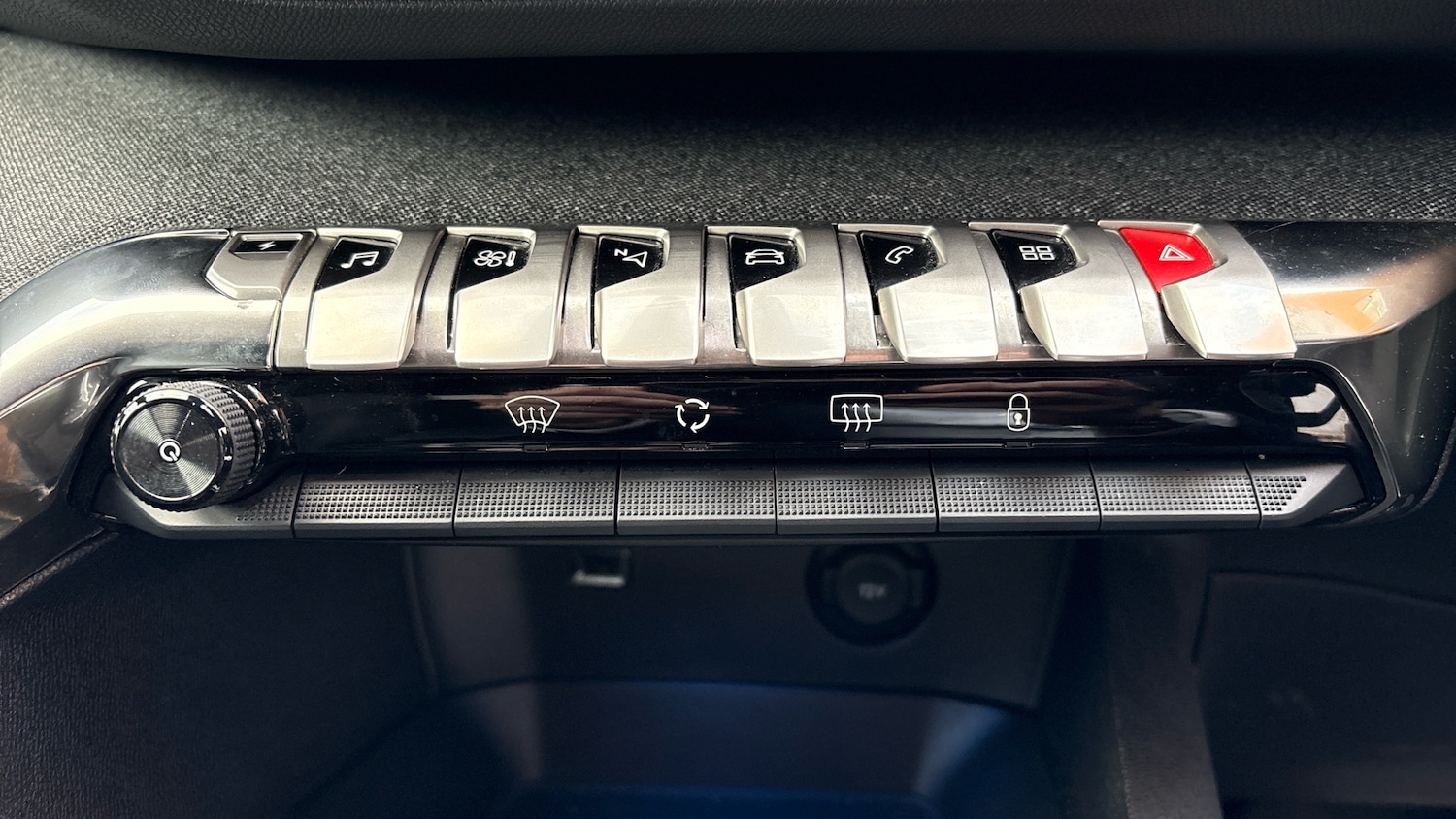 Used Peugeot 3008 2024 for sale - 76319965: Photo 35