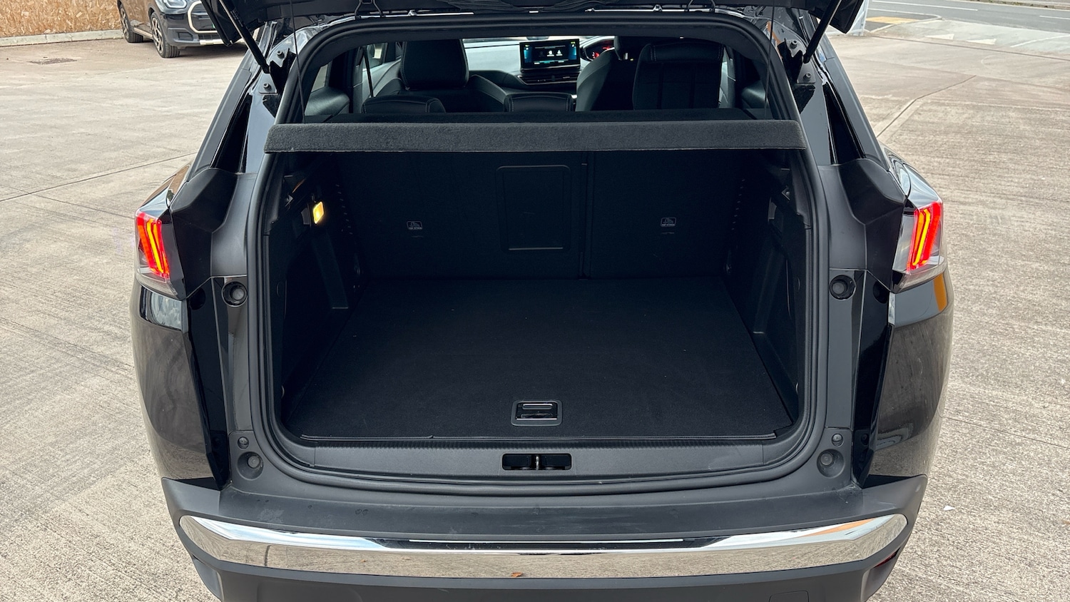 Used Peugeot 3008 2024 for sale - 76319965: Photo 4