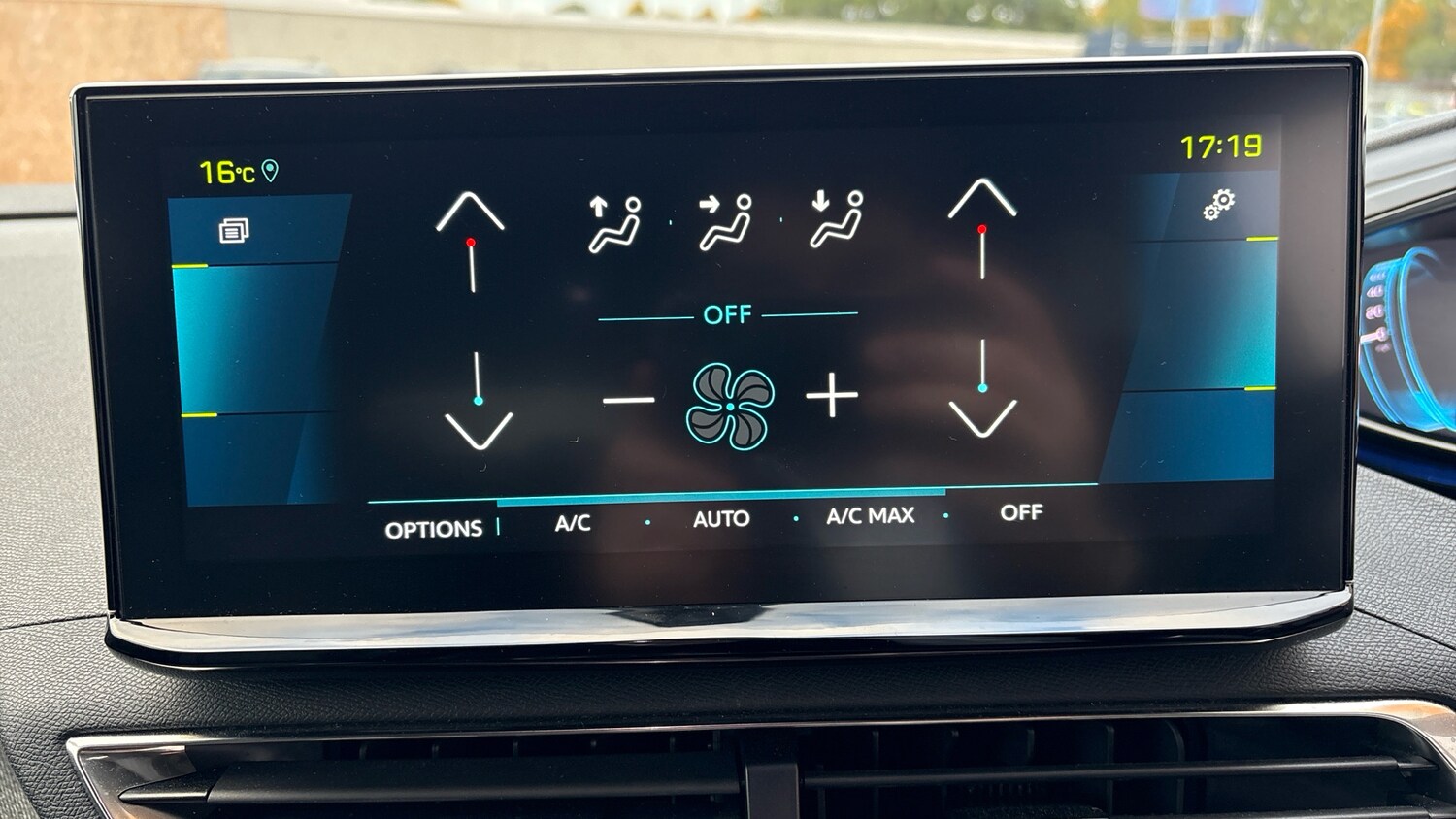 Used Peugeot 3008 2024 for sale - 76319965: Photo 44