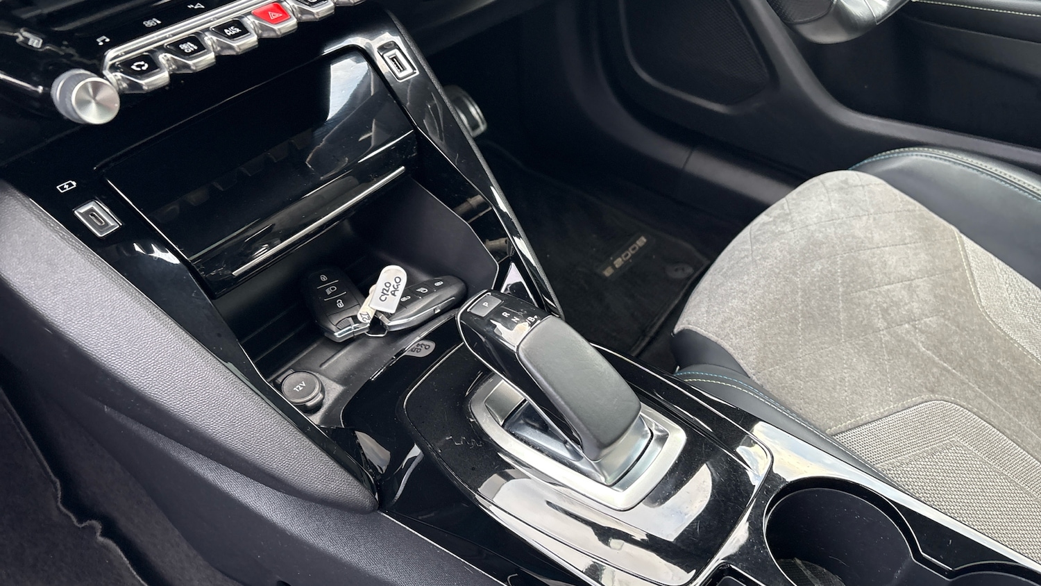 Used Peugeot 2008 2020 for sale - 76894355: Photo 13