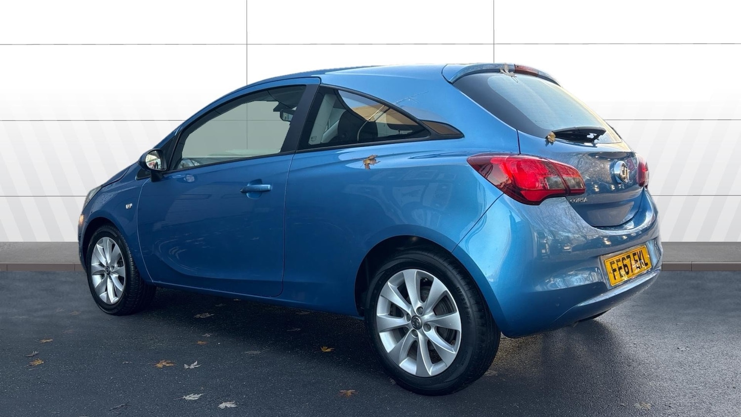 Used Vauxhall Corsa 2017 for sale - 77023274: Photo 2