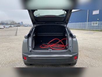 Used Peugeot 2008 2024 for sale - 77760510: Photo