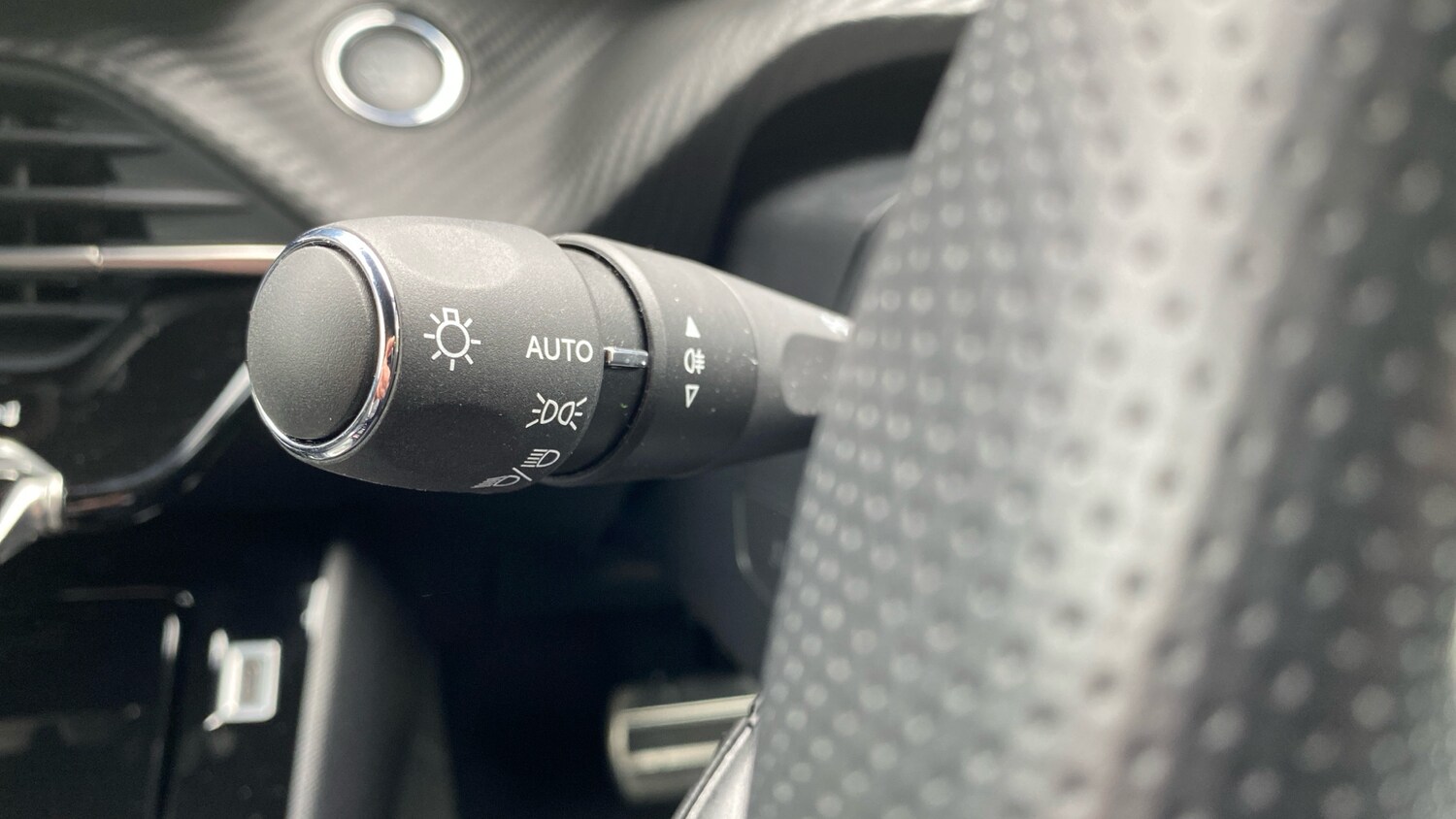 Used Peugeot 2008 2024 for sale - 77760510: Photo 53