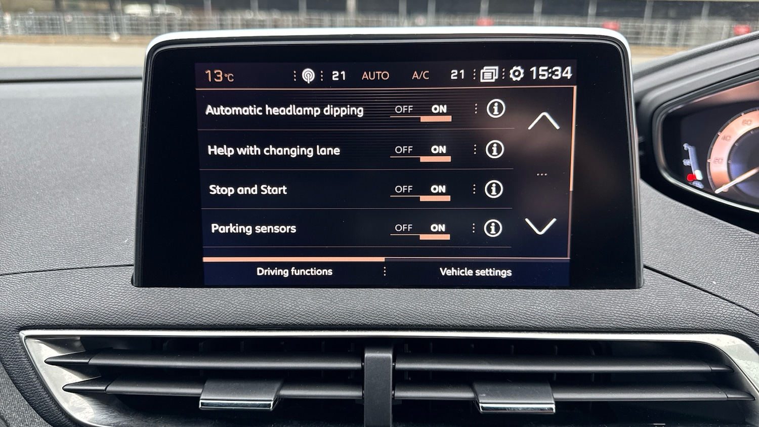 Used Peugeot 5008 2020 for sale - 77676983: Photo 24