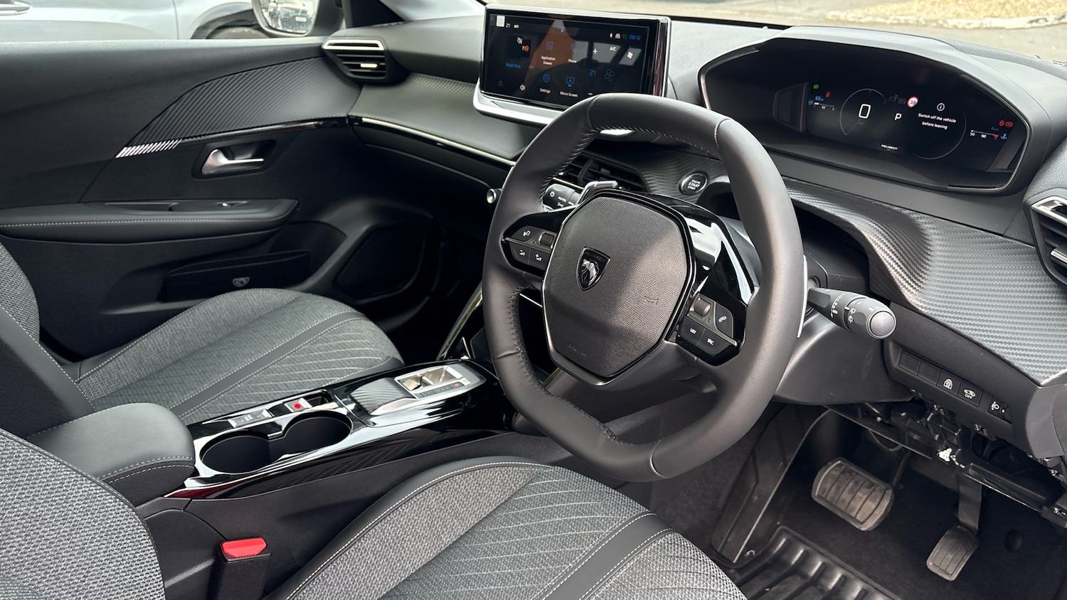 Used Peugeot 208 2025 for sale - 77025243: Photo 11