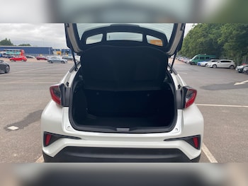 Used Toyota C-HR 2019 for sale - 78941315: Photo