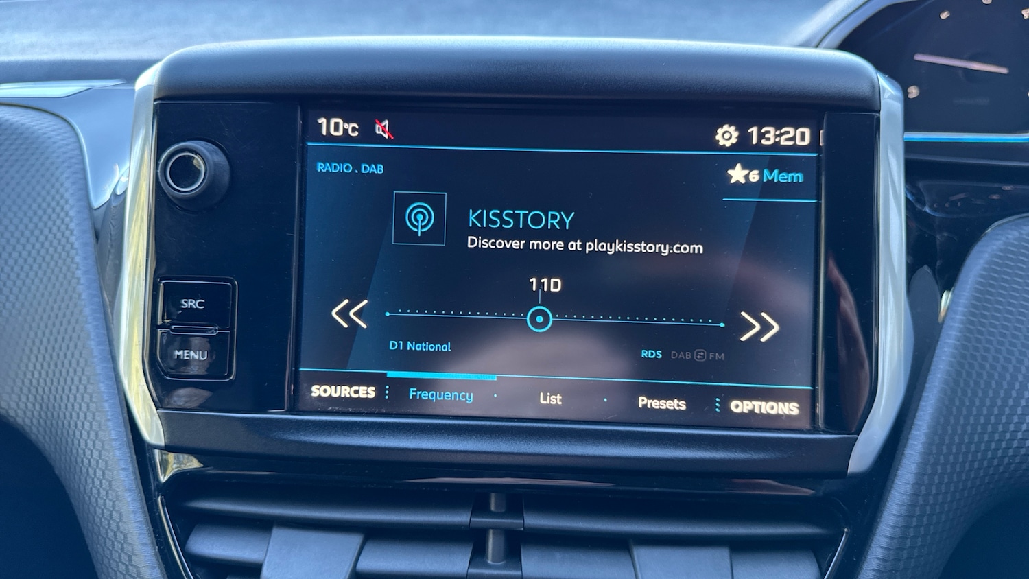 Used Peugeot 2008 2018 for sale - 76696867: Photo 12