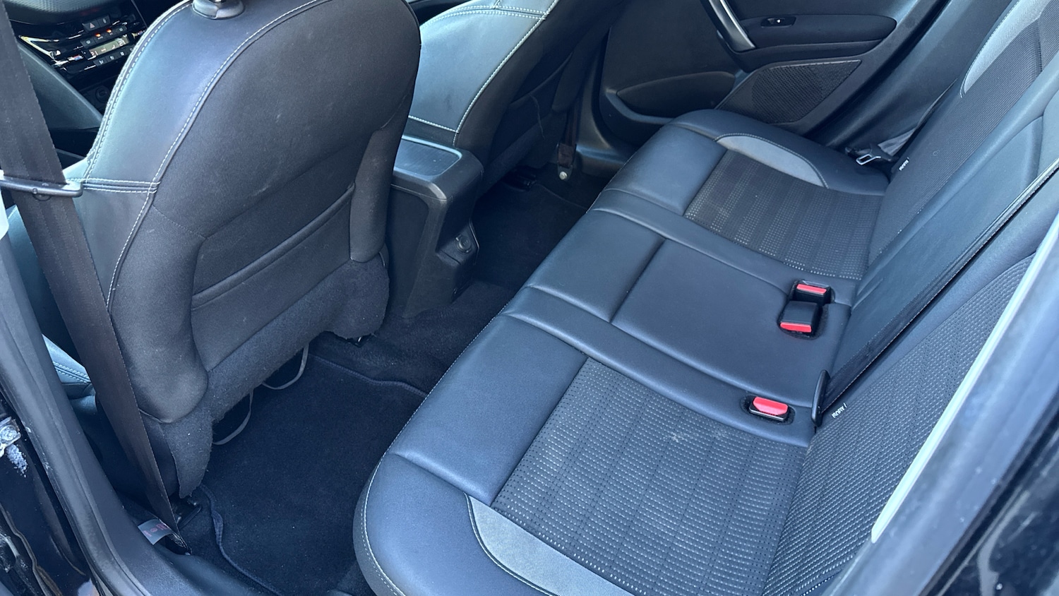 Used Peugeot 2008 2018 for sale - 76696867: Photo 16