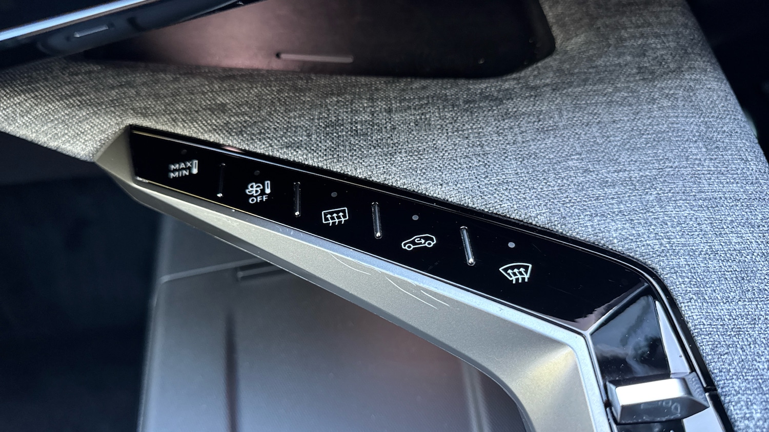 Used Peugeot 3008 2024 for sale - 76918808: Photo 22