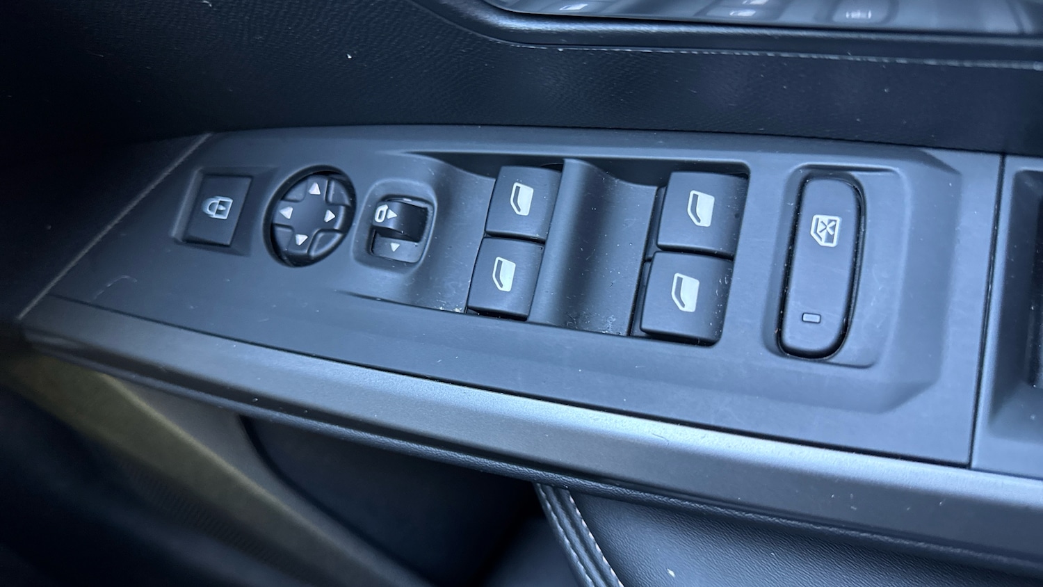 Used Peugeot 3008 2024 for sale - 76918808: Photo 27