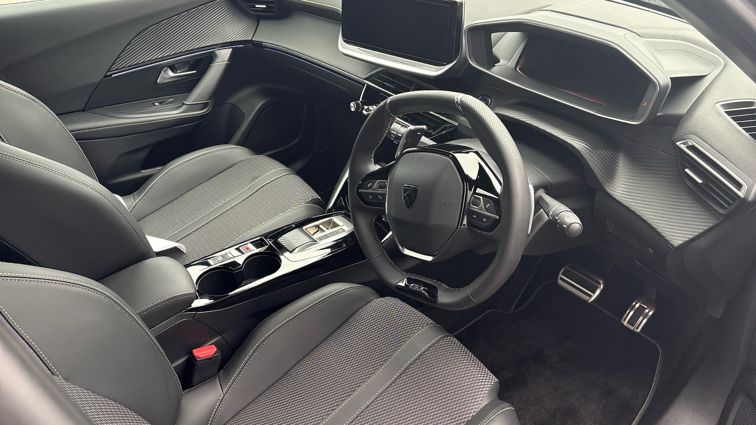 Used Peugeot 2008 2024 for sale - 76956999: Photo 11