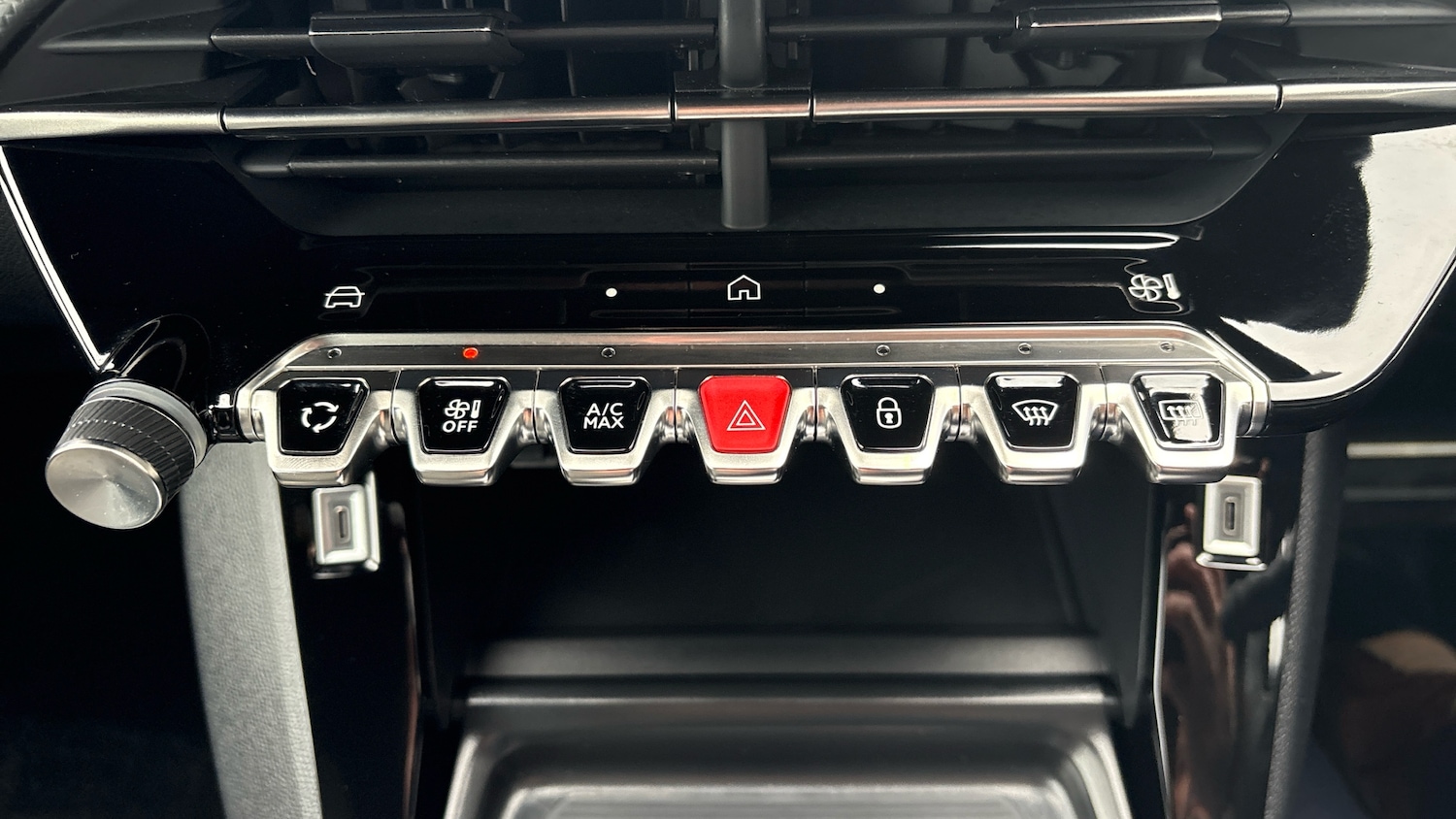 Used Peugeot 2008 2024 for sale - 76956999: Photo 33