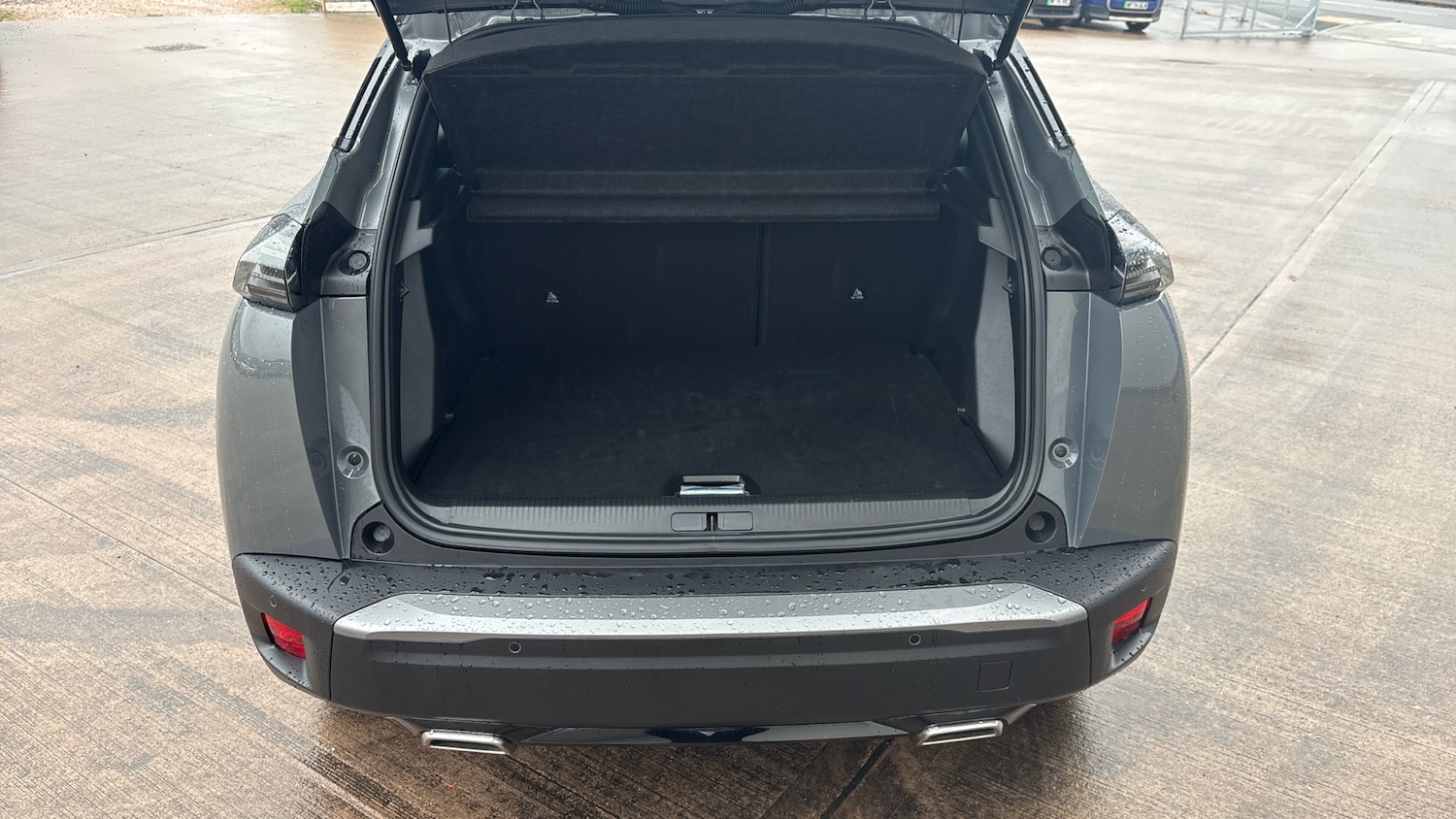 Used Peugeot 2008 2024 for sale - 76956999: Photo 4