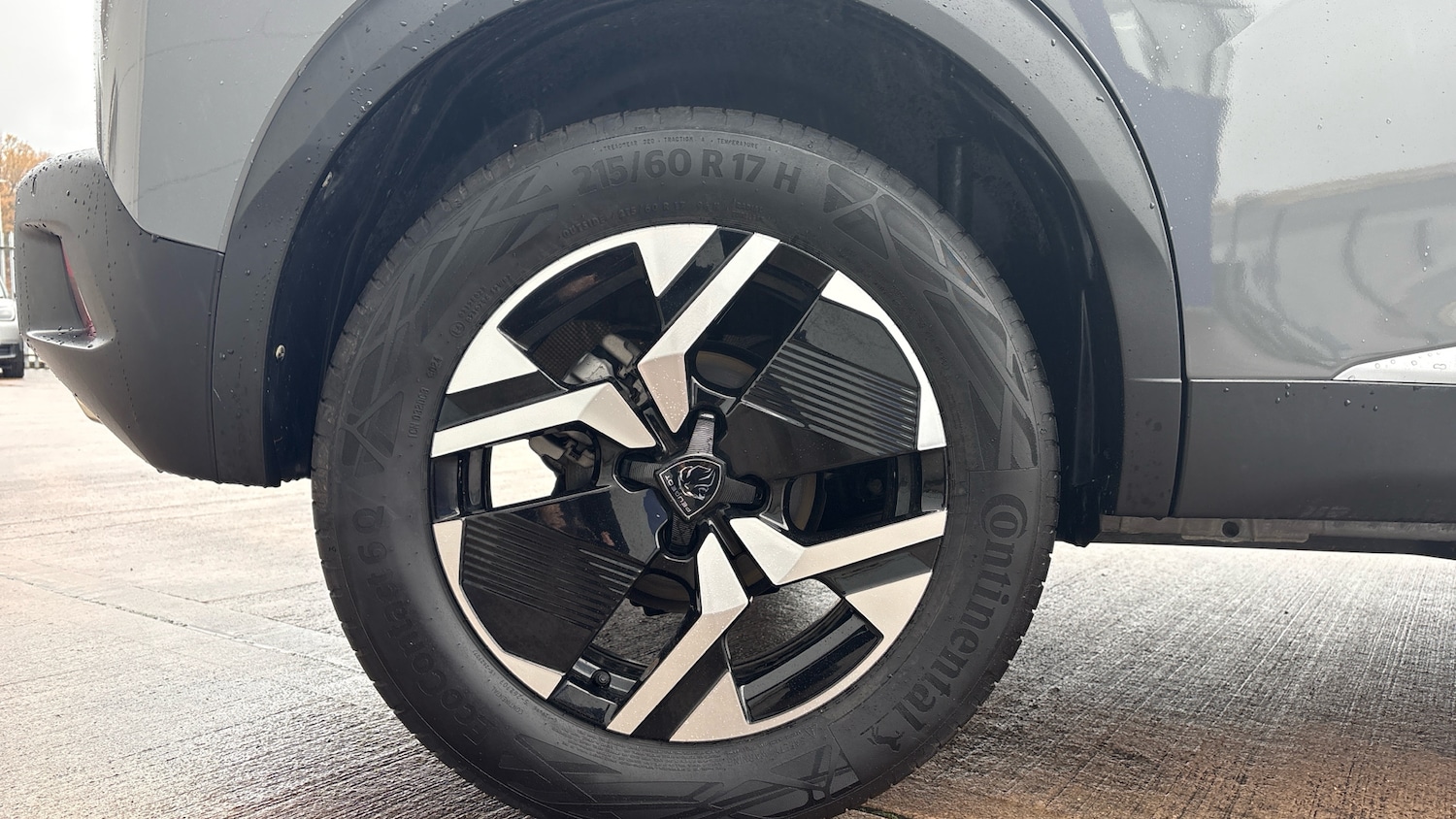 Used Peugeot 2008 2024 for sale - 76956999: Photo 7