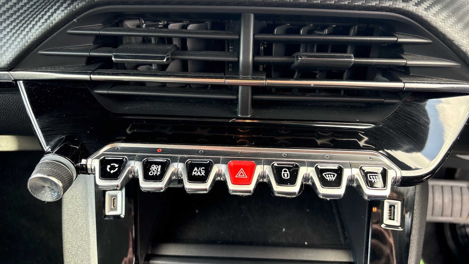 Used Peugeot 208 2022 for sale - 78093412: Photo 21