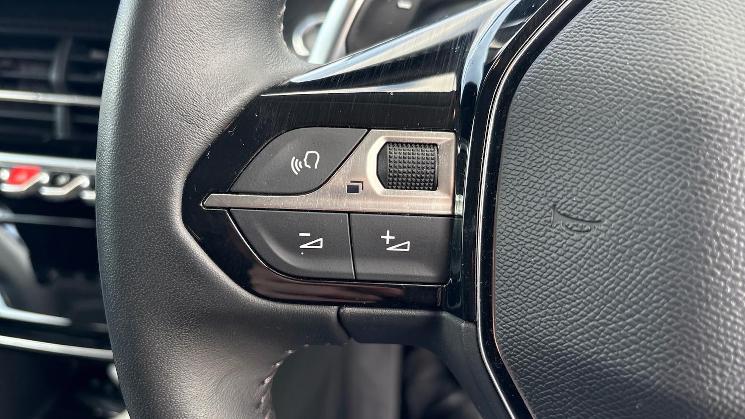 Used Peugeot 208 2022 for sale - 78093412: Photo 29