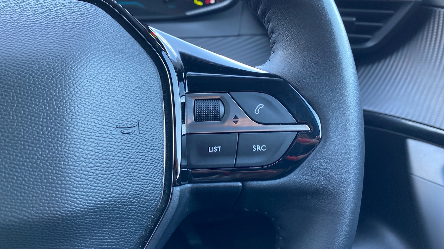 Used Peugeot 2008 2021 for sale - 77003191: Photo 37