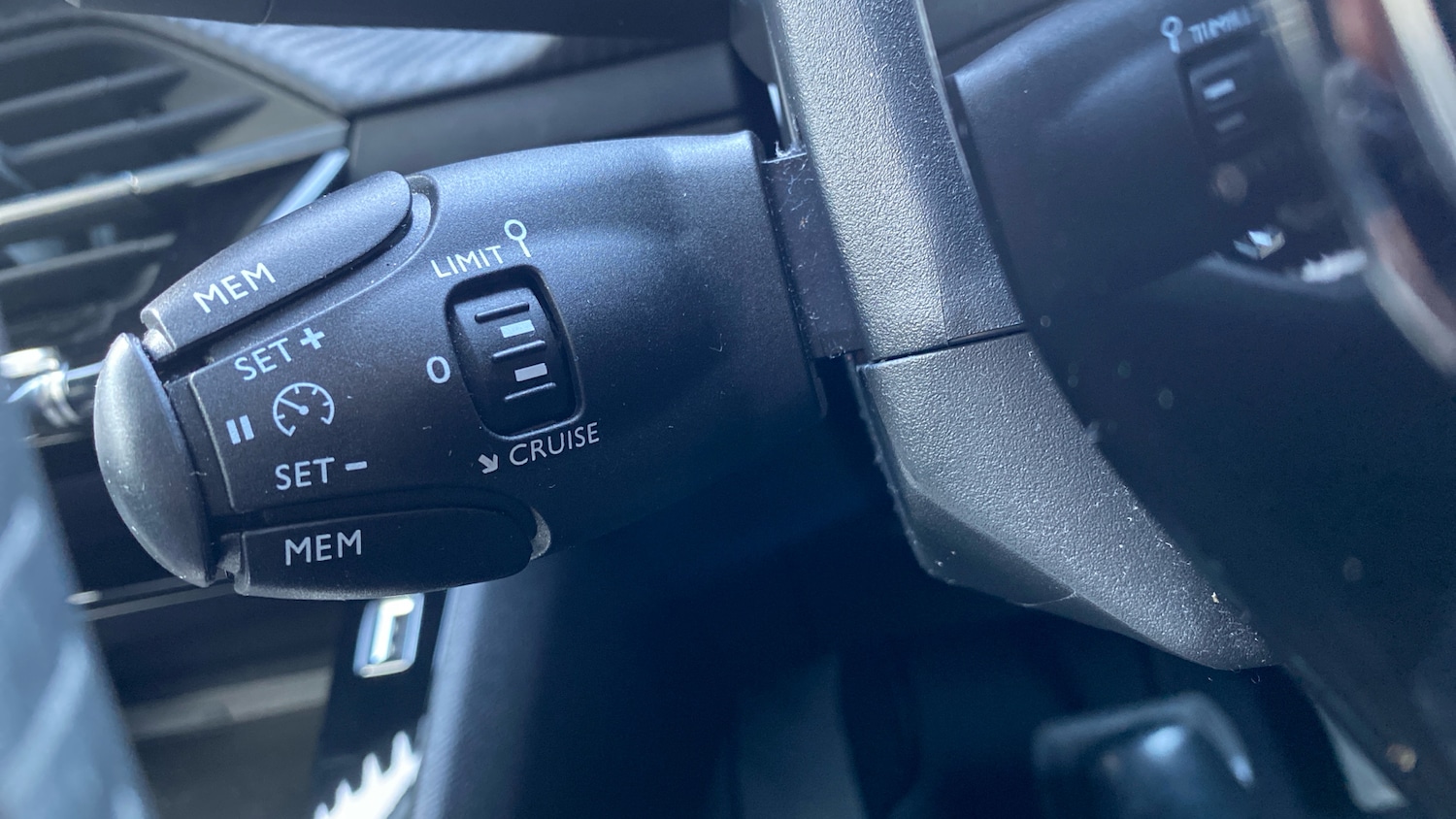 Used Peugeot 2008 2021 for sale - 77003191: Photo 40