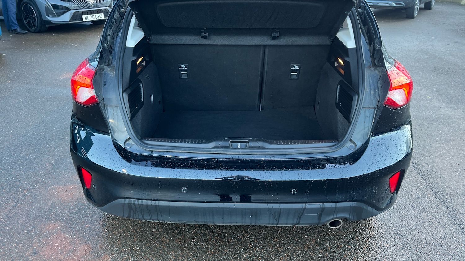 Used Ford Focus 2020 for sale - 77349786: Photo 4