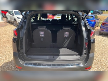 Used Peugeot 5008 2023 for sale - 79124206: Photo