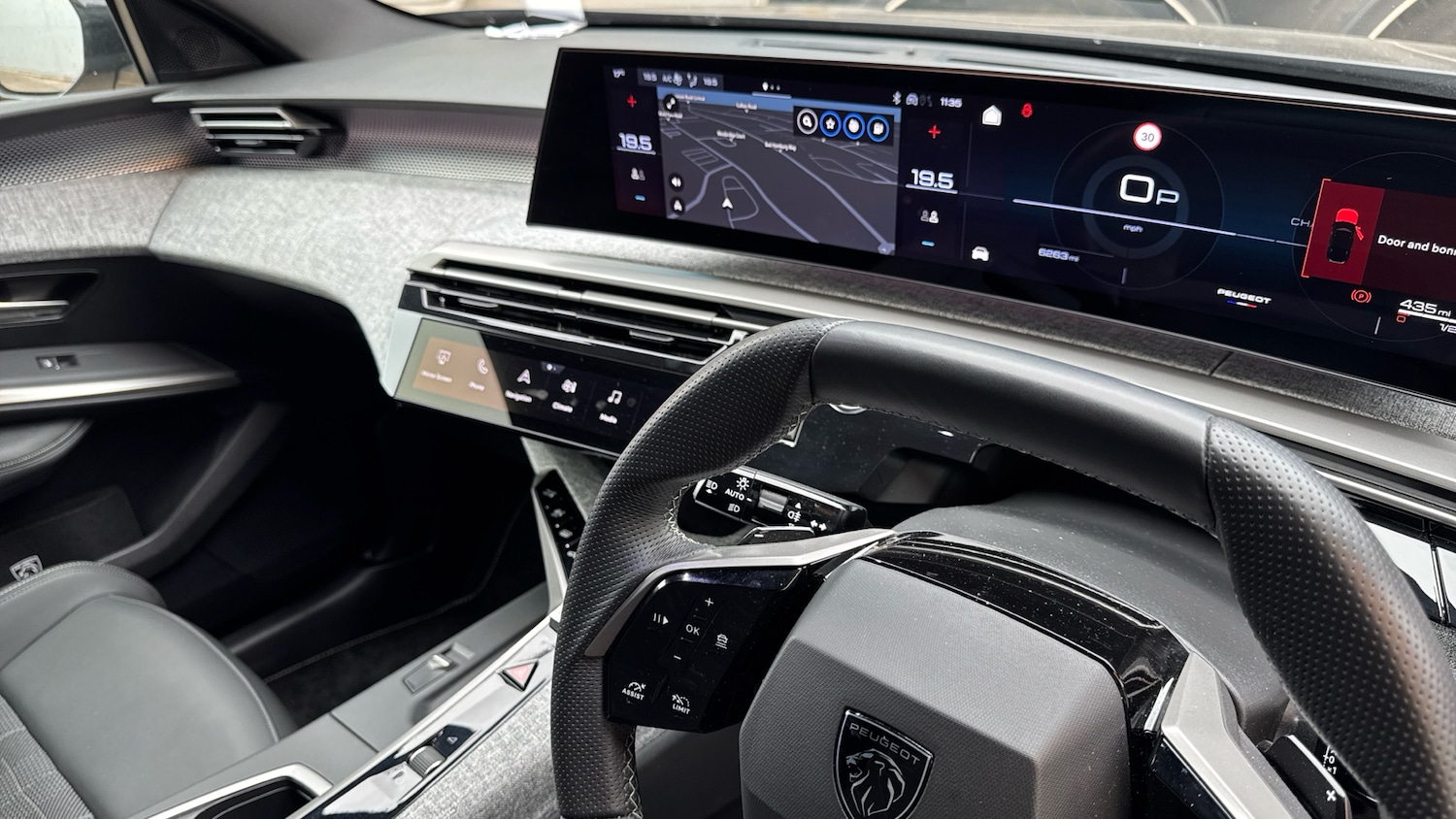 Used Peugeot 5008 2025 for sale - 76287104: Photo 14