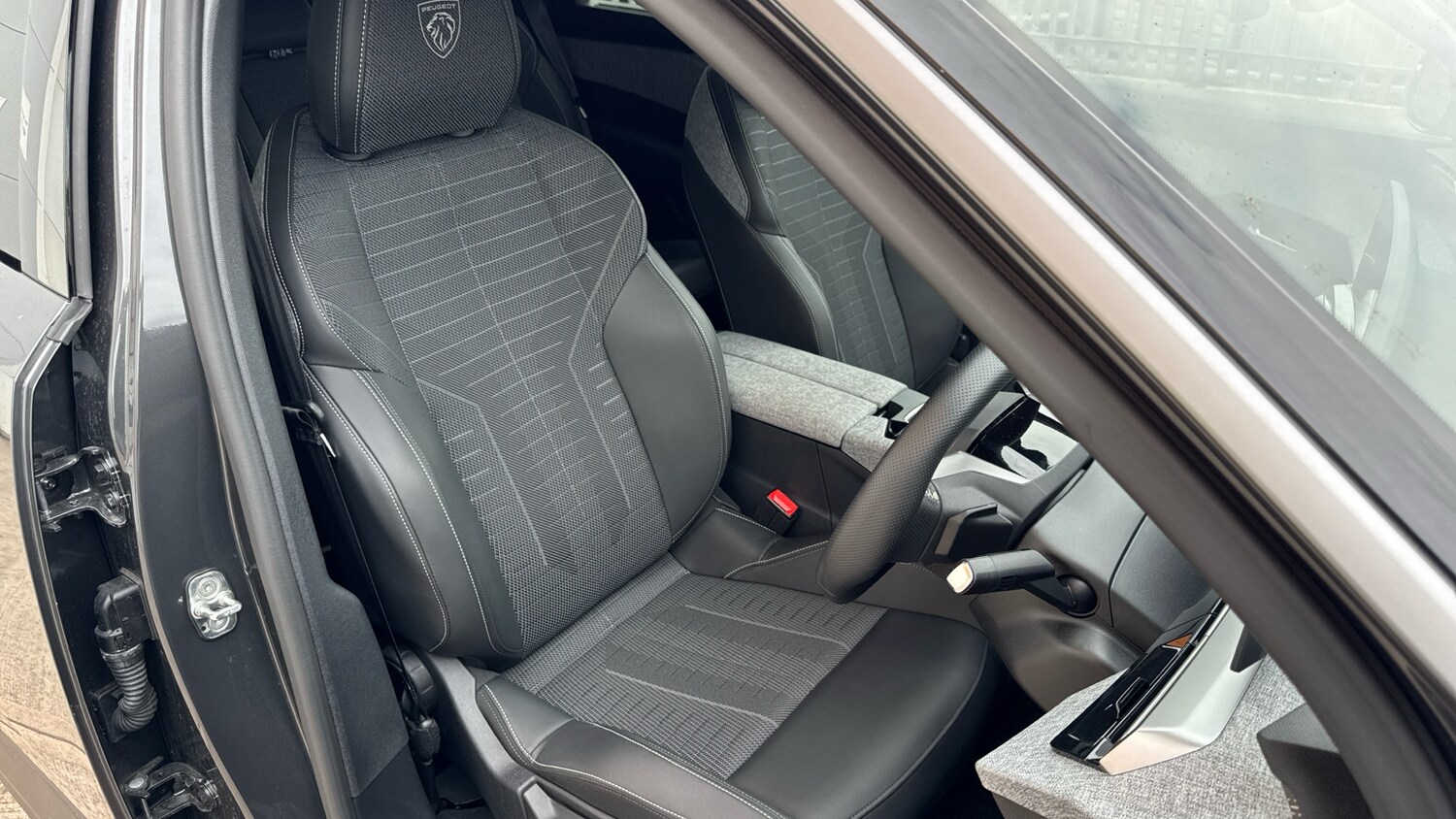 Used Peugeot 5008 2025 for sale - 76287104: Photo 35