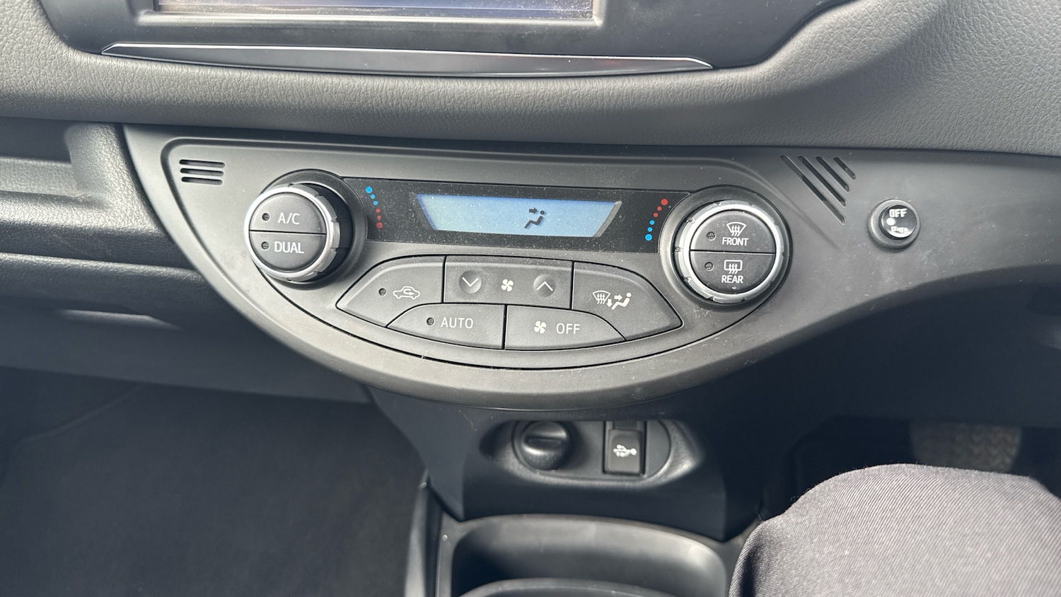 Used Toyota Yaris 2019 for sale - 78054174: Photo 12