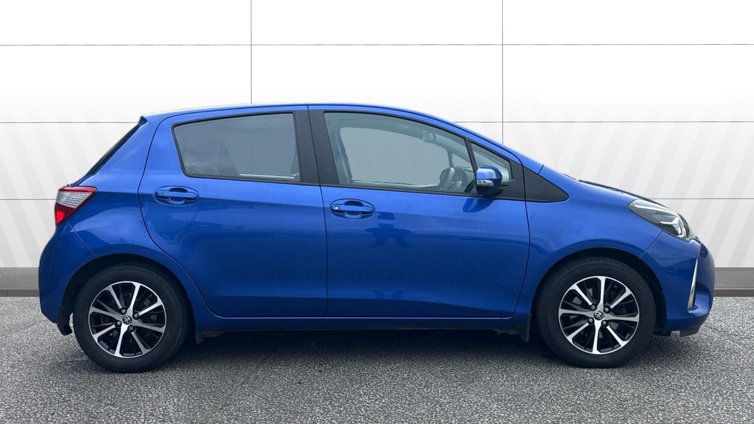 Used Toyota Yaris 2019 for sale - 78054174: Photo 5