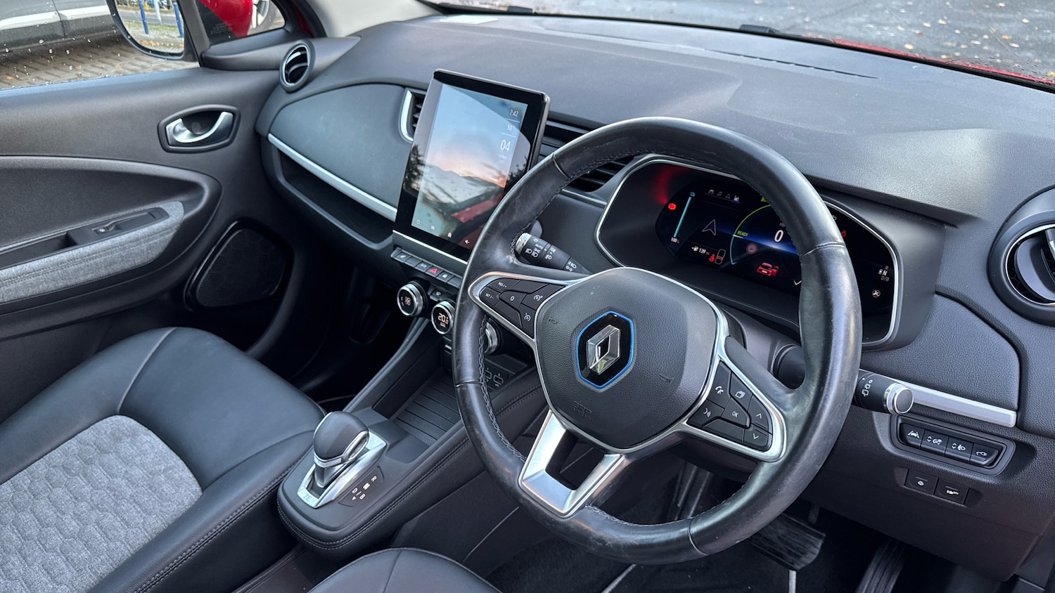 Used Renault Zoe 2020 for sale - 76131130: Photo 11