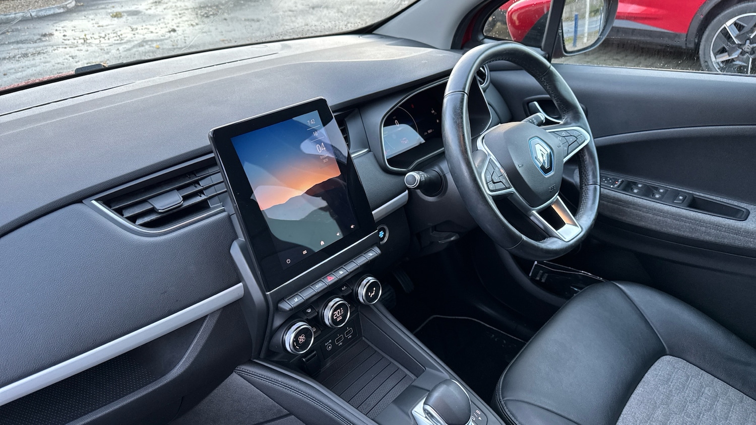 Used Renault Zoe 2020 for sale - 76131130: Photo 9