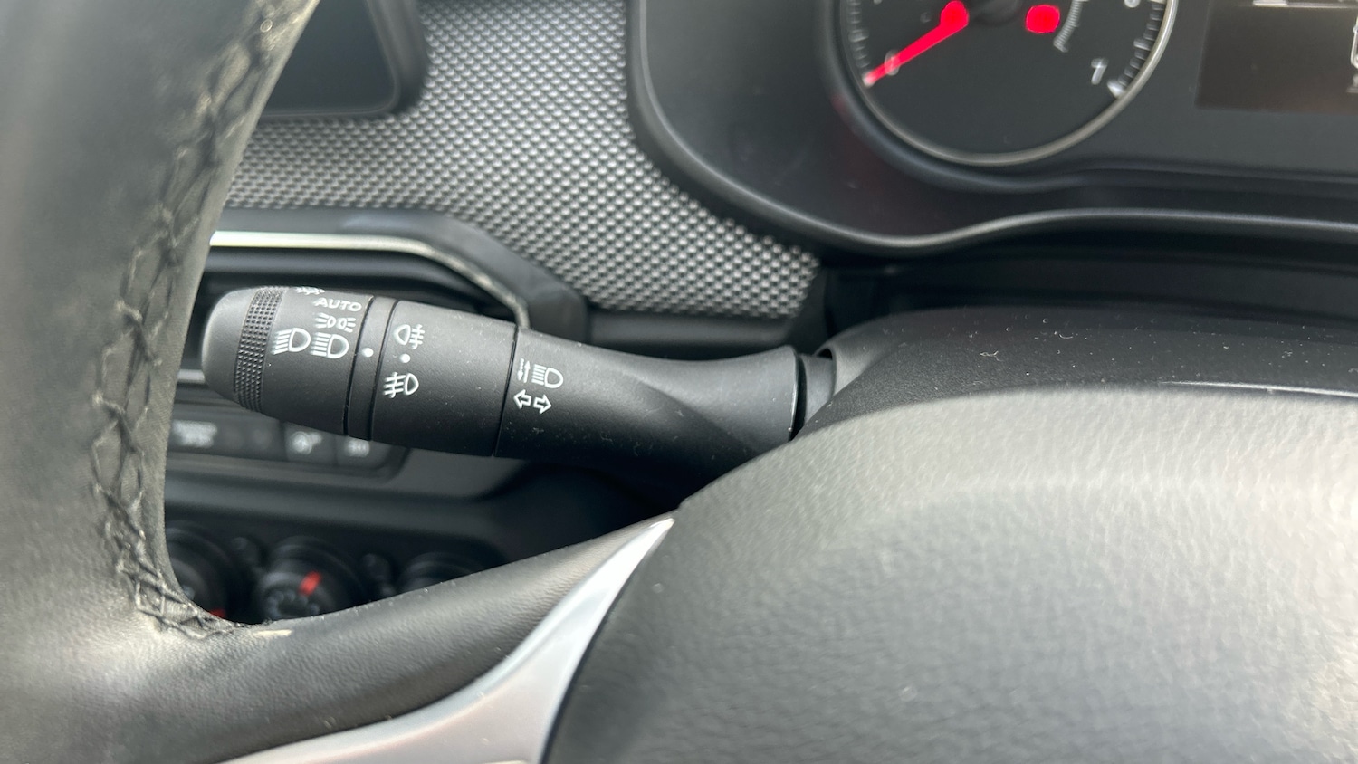 Used Dacia Sandero 2022 for sale - 77803059: Photo 27