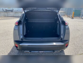 Used Peugeot 2008 2025 for sale - 79457021: Photo