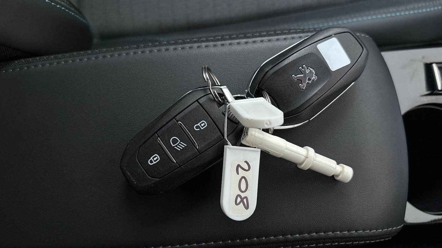 Used Peugeot 208 2023 for sale - 76734952: Photo 20