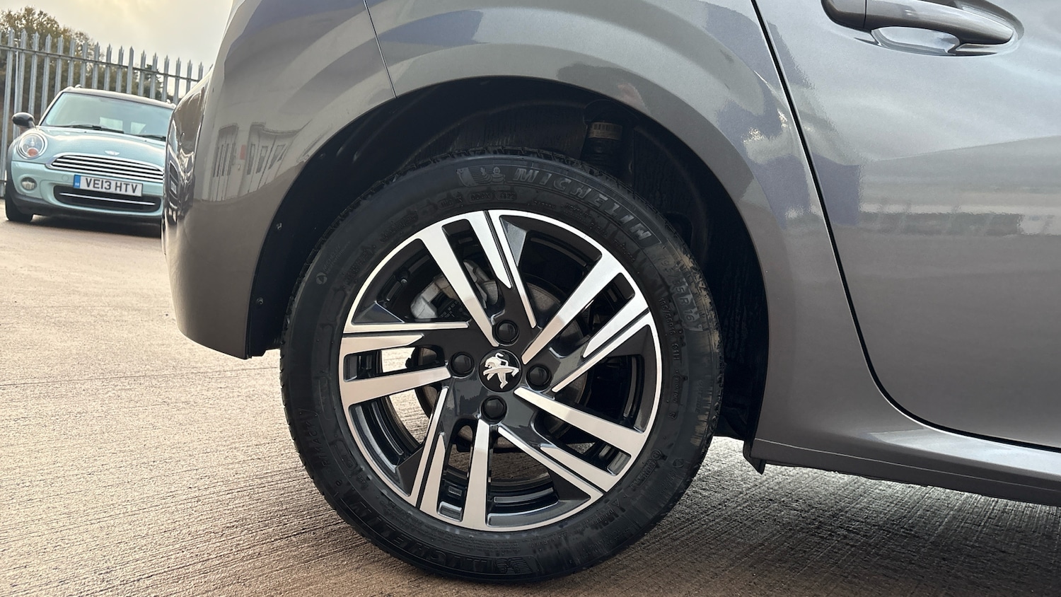 Used Peugeot 208 2023 for sale - 76734952: Photo 7