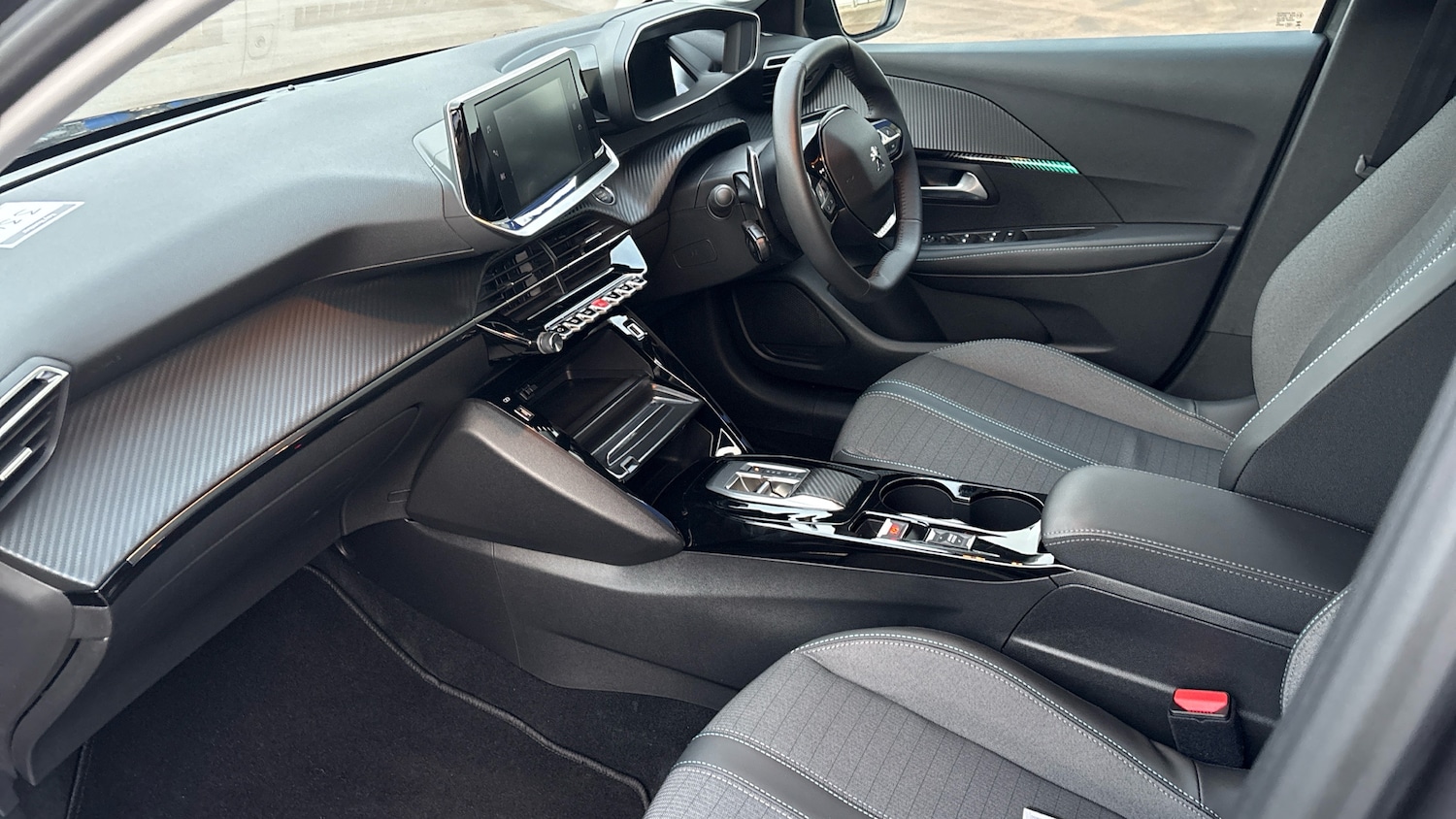 Used Peugeot 208 2023 for sale - 76734952: Photo 9