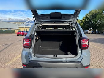 Used Dacia Duster 2024 for sale - 79867479: Photo