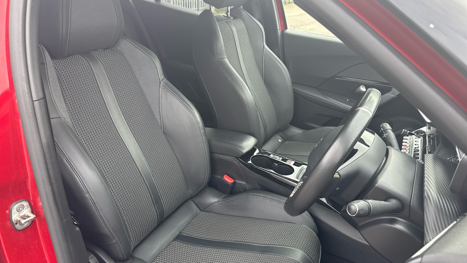 Used Peugeot 2008 2020 for sale - 77735468: Photo 18