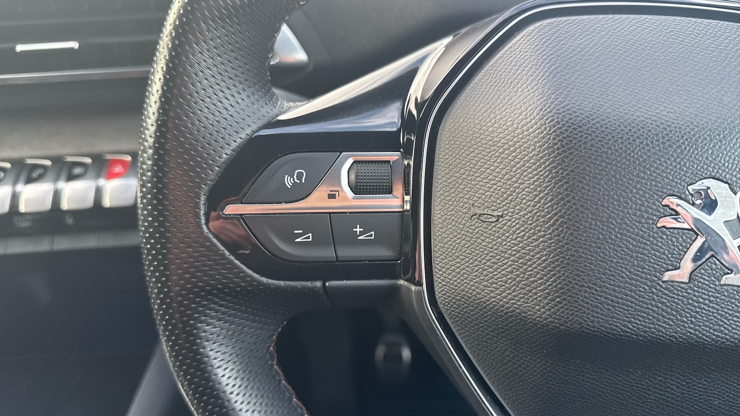 Used Peugeot 5008 2021 for sale - 76984632: Photo 21