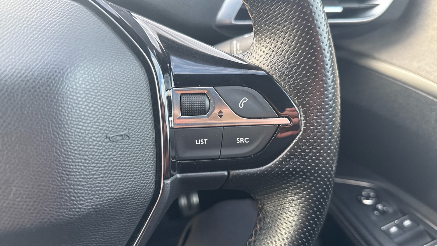 Used Peugeot 5008 2021 for sale - 76984632: Photo 22