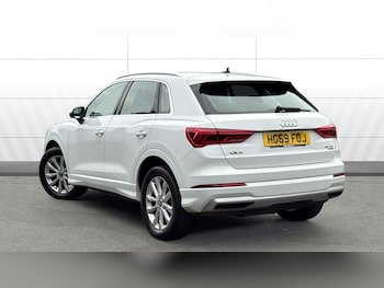Used Audi Q3 2019 for sale - 76272346: Photo 2