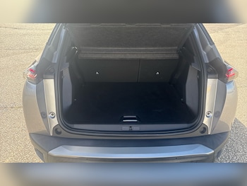 Used Peugeot 2008 2023 for sale - 79457026: Photo