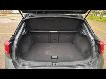 Used Volkswagen T-Roc 2021 for sale - 74471080: Photo