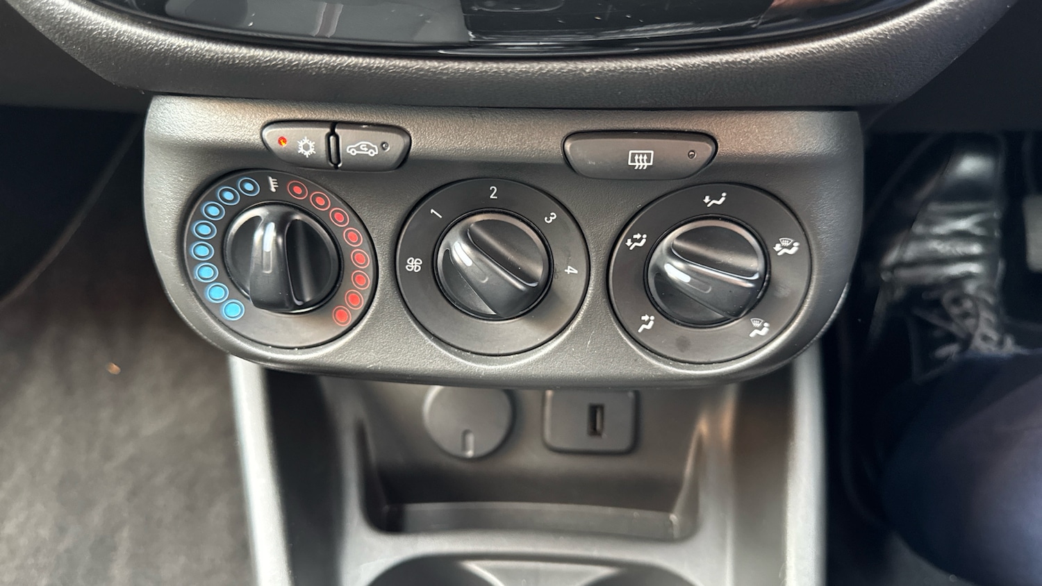 Used Vauxhall Corsa 2019 for sale - 76340489: Photo 23