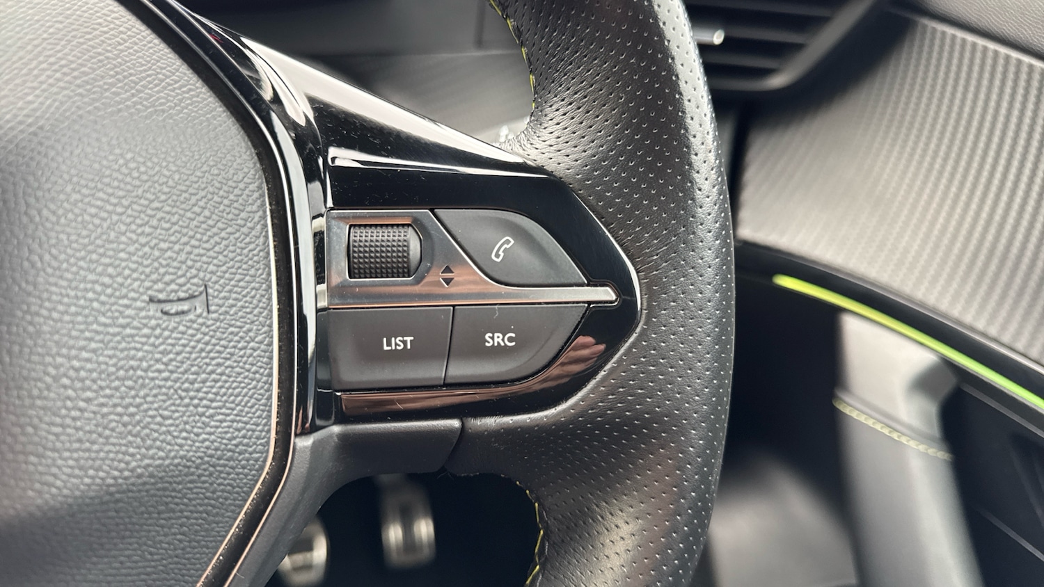 Used Peugeot 2008 2021 for sale - 76479467: Photo 32