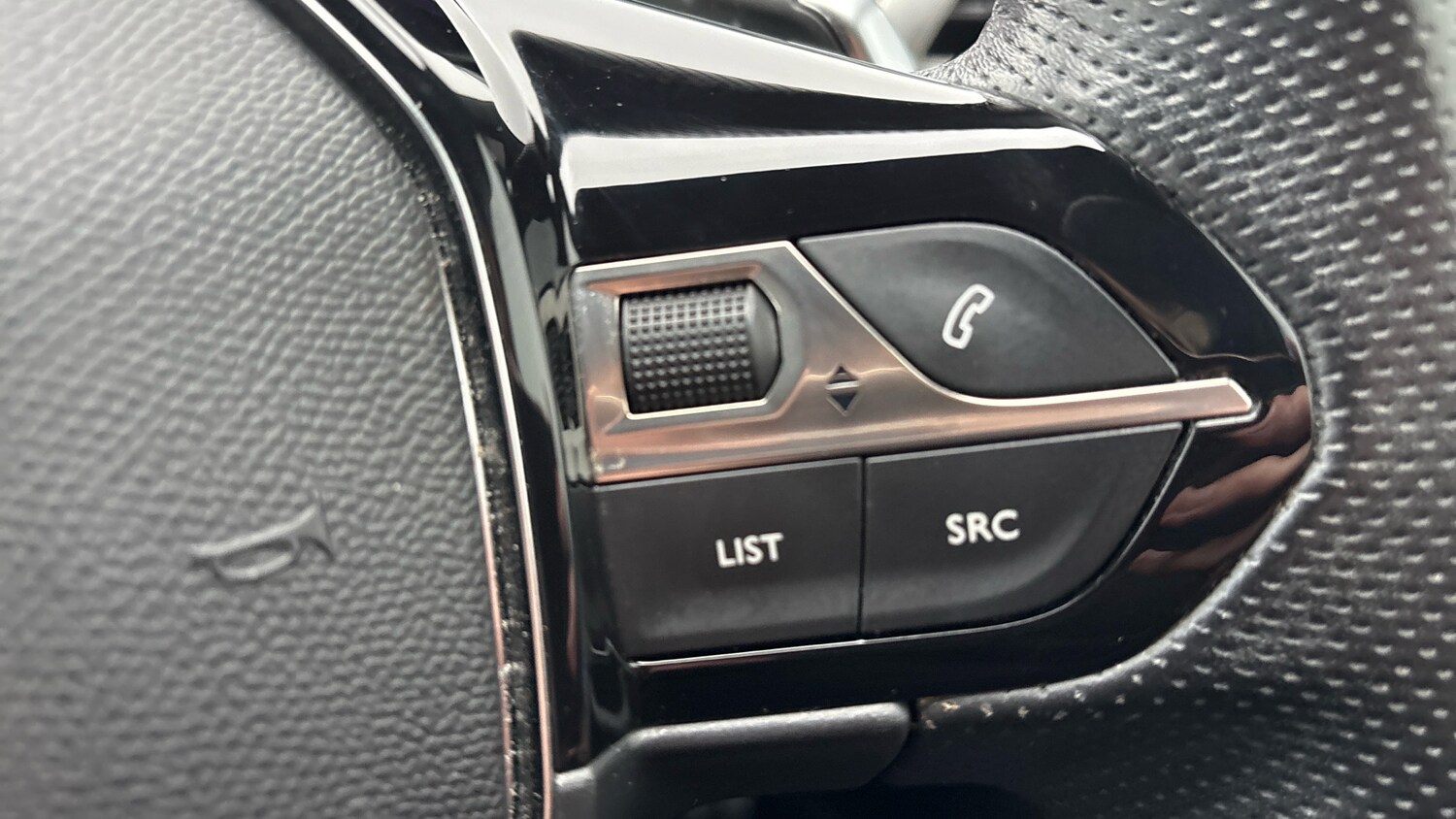 Used Peugeot 5008 2021 for sale - 76894363: Photo 26