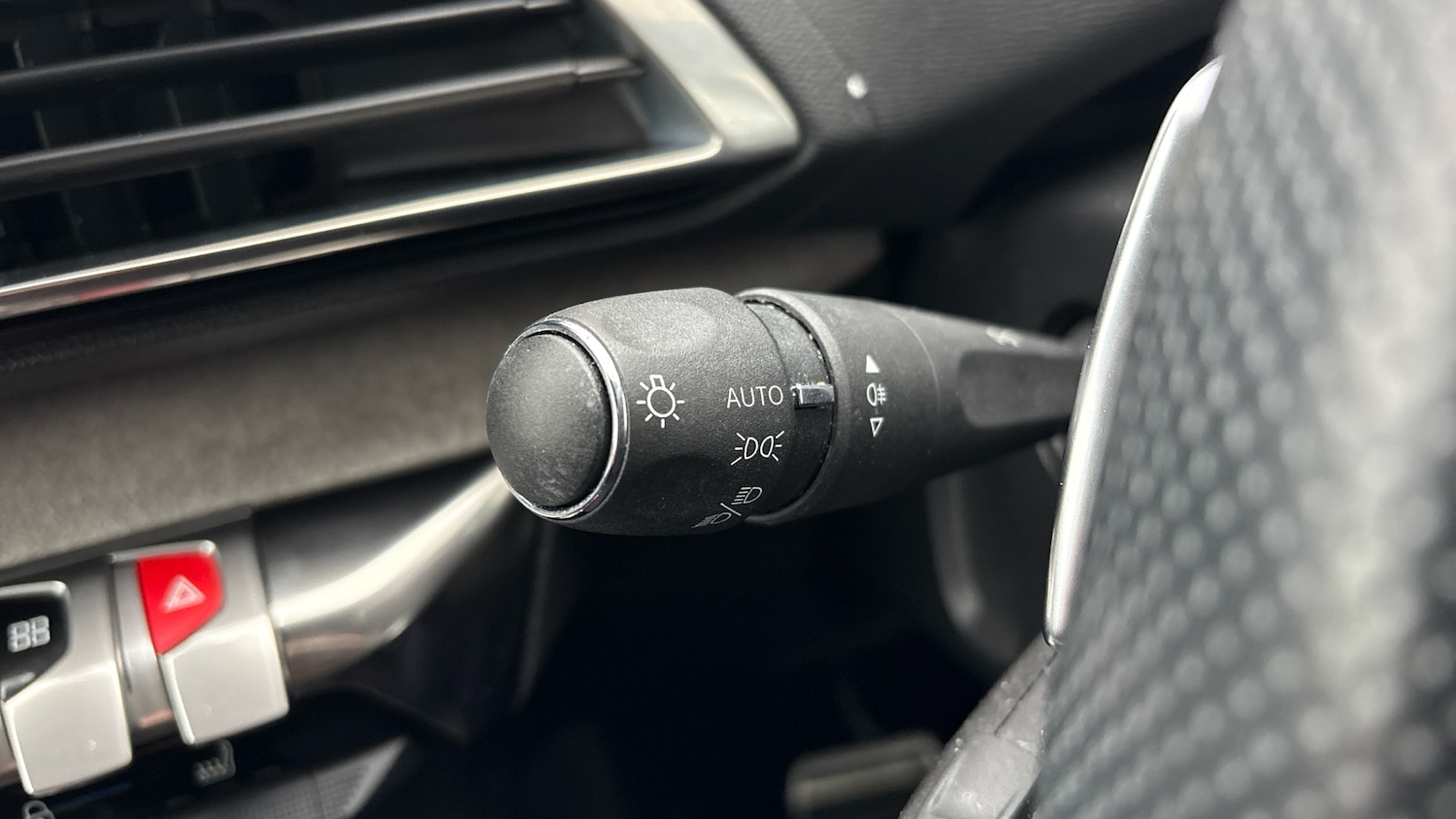 Used Peugeot 5008 2021 for sale - 76894363: Photo 28