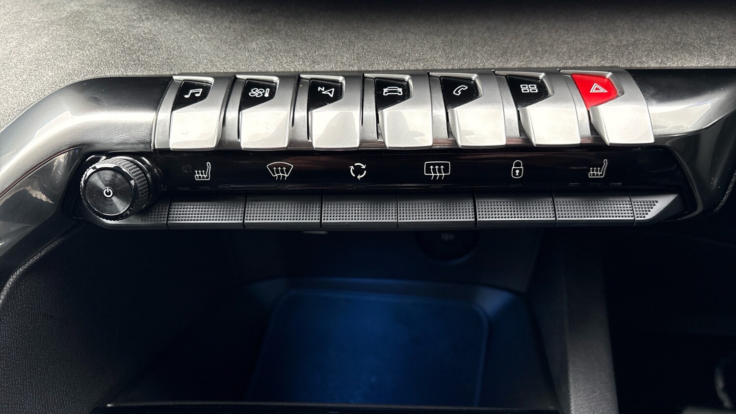 Used Peugeot 5008 2021 for sale - 76894363: Photo 44