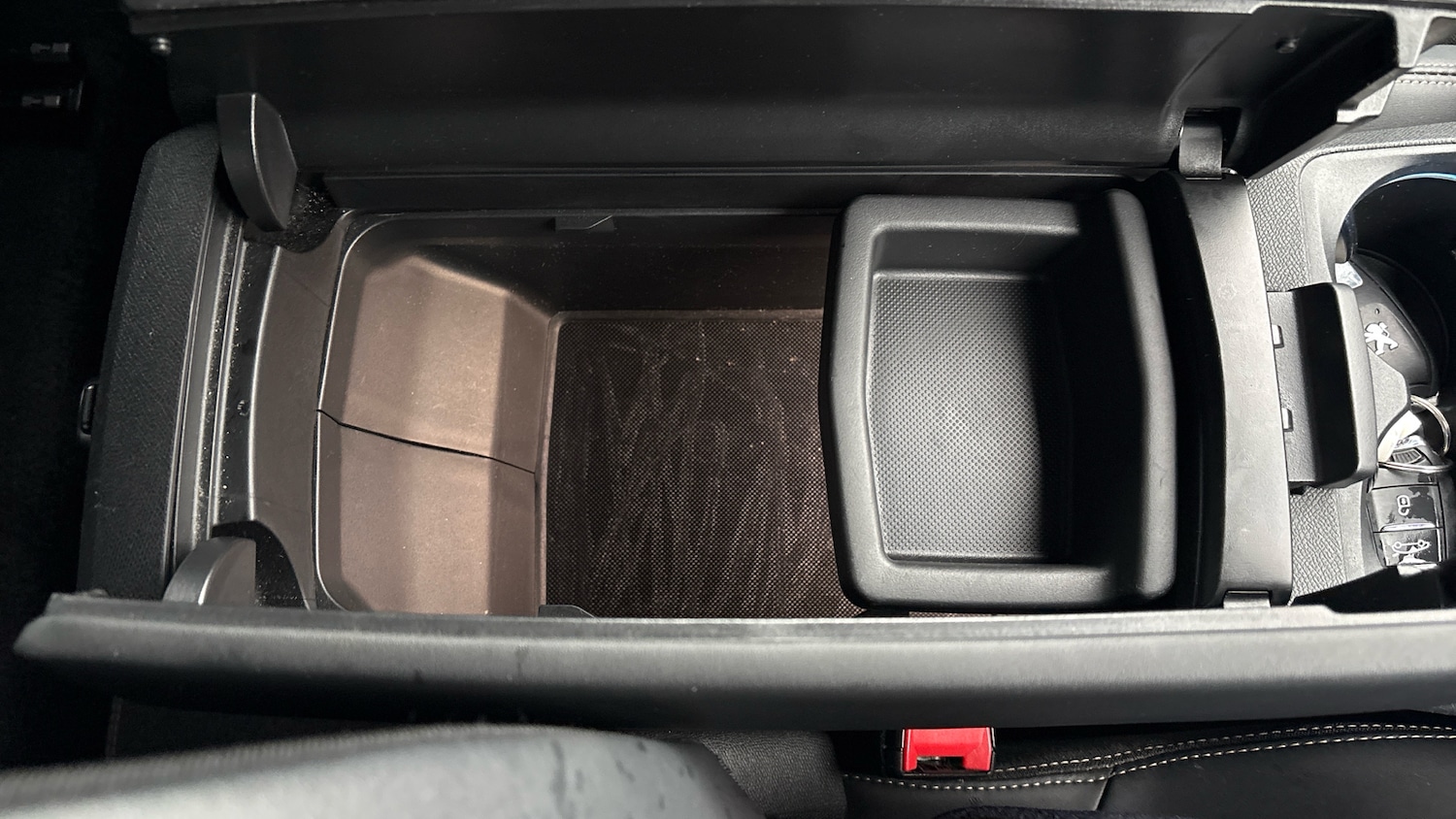 Used Peugeot 5008 2021 for sale - 76894363: Photo 49